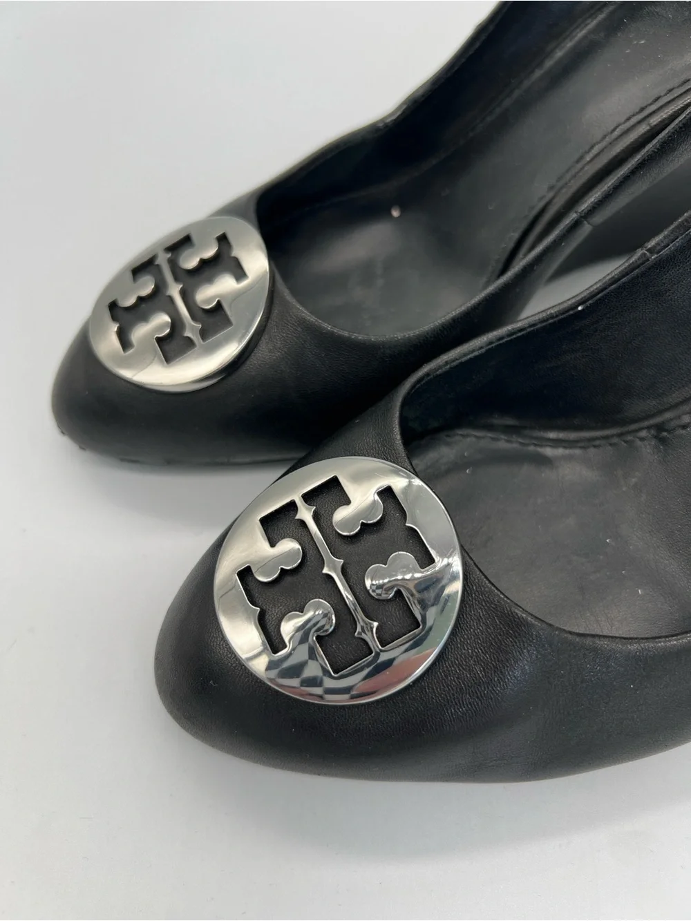 Tory Burch Black Leather Pumps with Silver Logo Medallion
